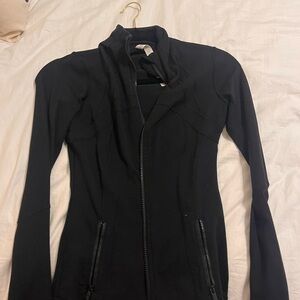 Lululemon jacket size 2